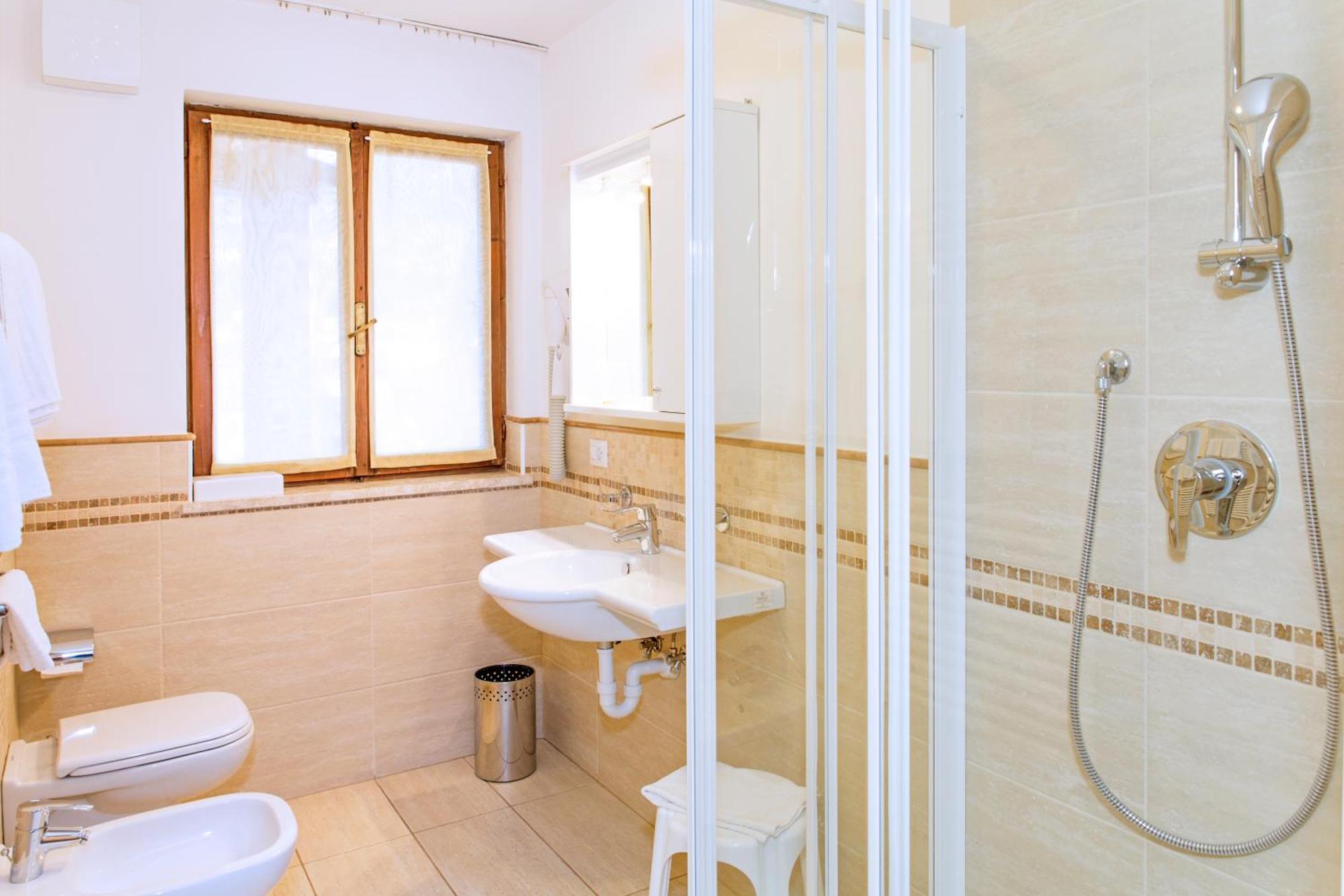 Hotel San Valier Cavalese Dış mekan fotoğraf